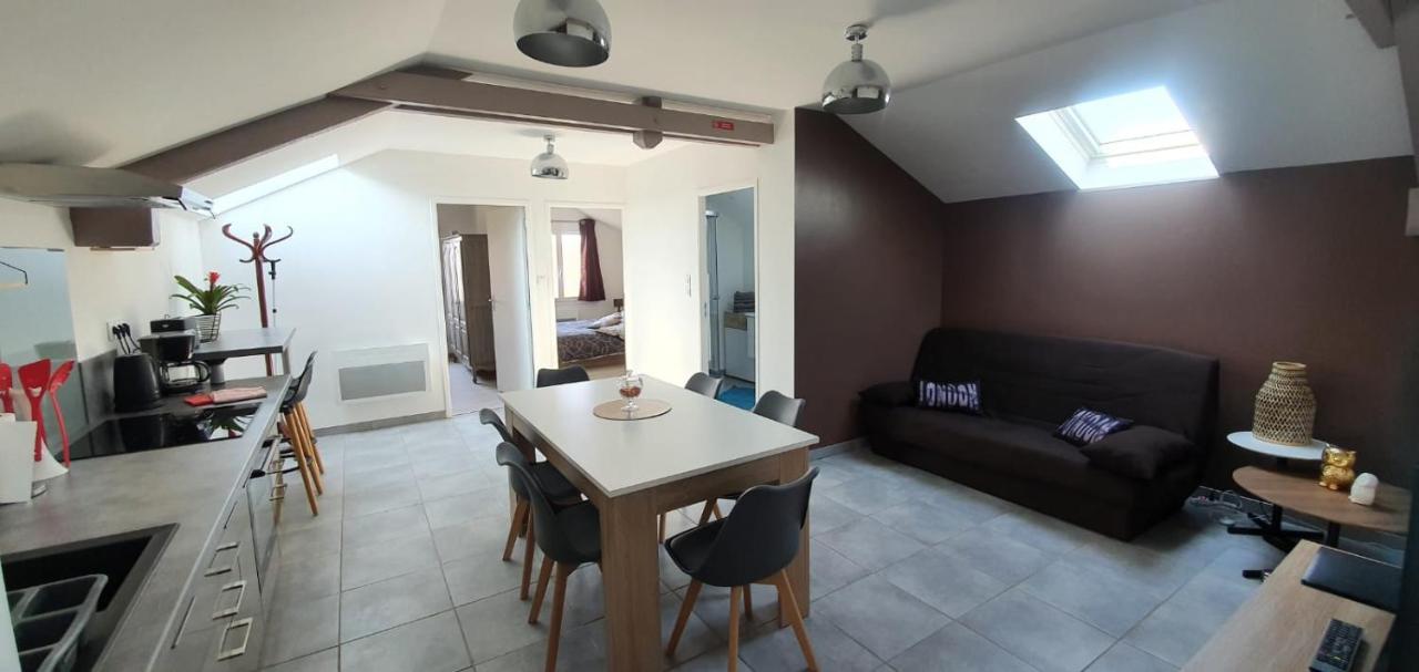 Appartement Meuble Classe 2 Etoiles Tout Confort Lagor Buitenkant foto